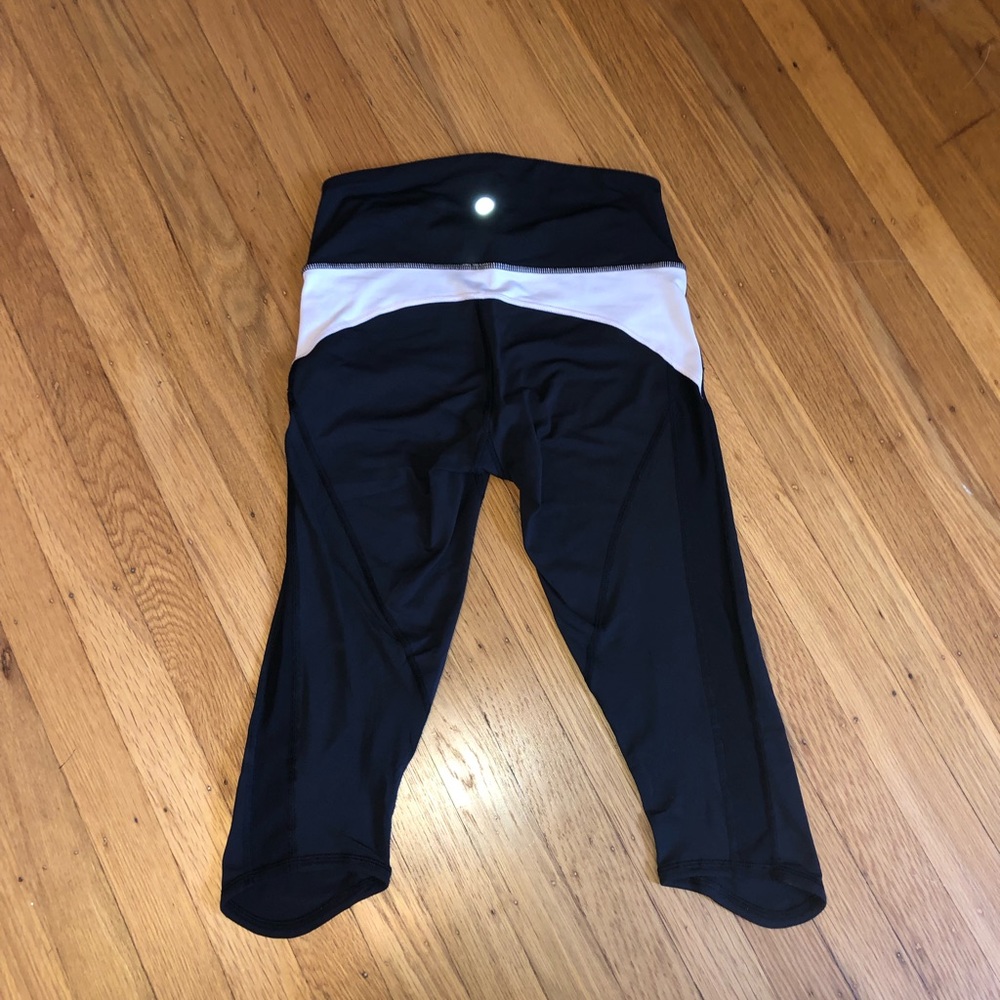 Lululemon Crops Mesh Sides